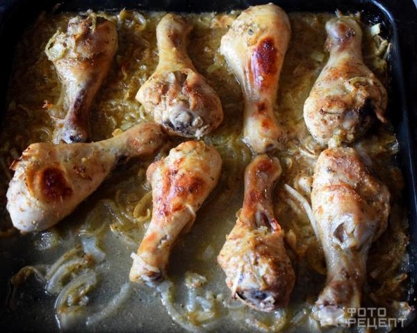 Рецепт: Куриные голени с грузинскими травами - запечённые в духовке