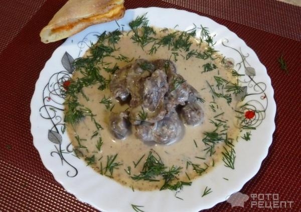 Рецепт: Куриные желудки в сметанно ореховом соусе - В нежном ореховом соусе.