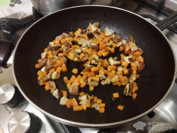 Рецепт: Куриный суп с кускусом - и грибами Рецепт: Куриный суп с кускусом - и грибами