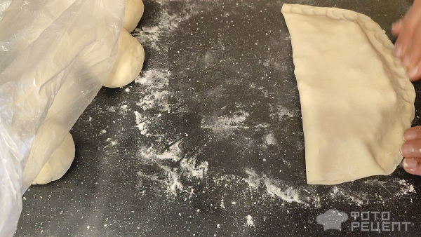 Рецепт: Кутабы с творогом и зеленью - и сыром