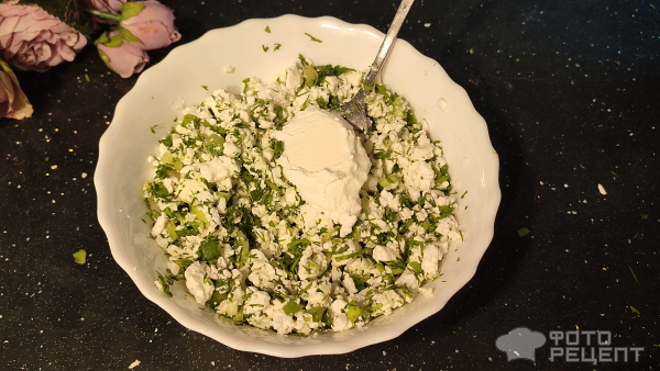 Рецепт: Кутабы с творогом и зеленью - и сыром