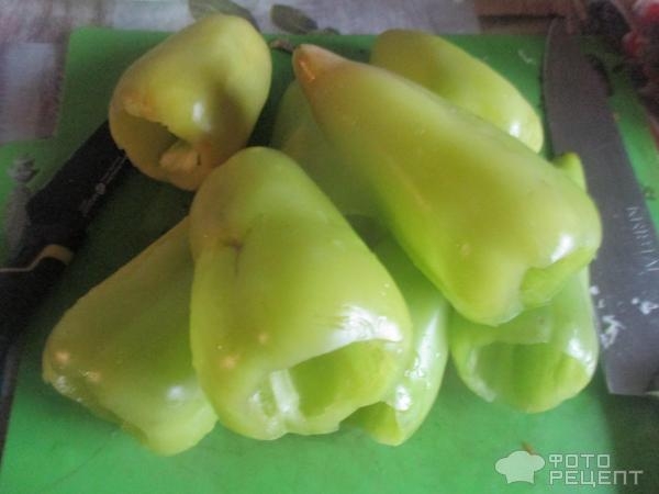 Рецепт: Квашеные перцы фаршированные капустой - быстрый рецепт