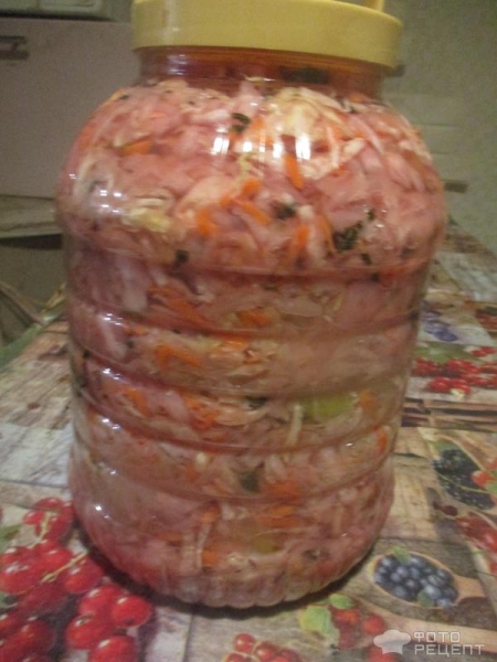 Рецепт: Квашеные перцы фаршированные капустой - быстрый рецепт