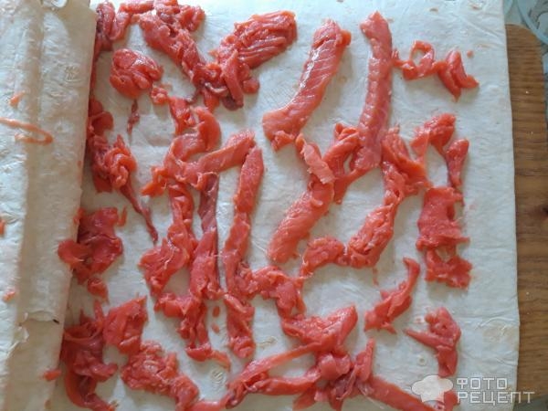 Рецепт: Лаваш с лососем - Вкусная закуска на любое застолье! Рецепт: Лаваш с лососем - Вкусная закуска на любое застолье!