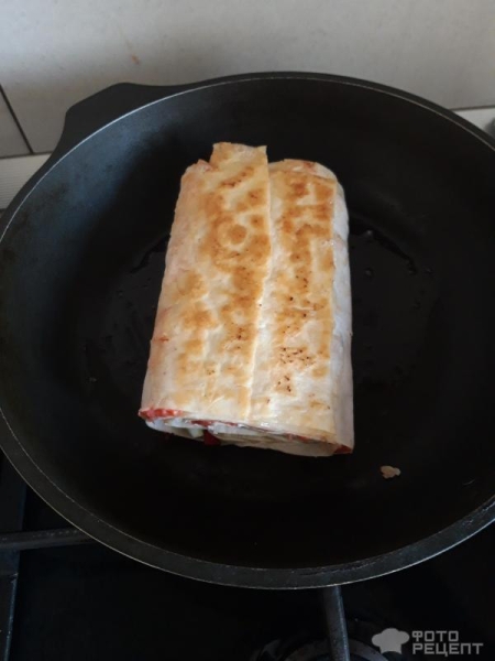 Рецепт: Лаваш с лососем - Вкусная закуска на любое застолье! Рецепт: Лаваш с лососем - Вкусная закуска на любое застолье!