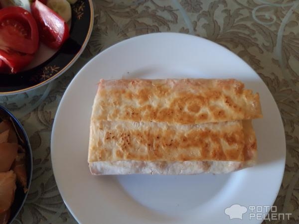 Рецепт: Лаваш с лососем - Вкусная закуска на любое застолье! Рецепт: Лаваш с лососем - Вкусная закуска на любое застолье!