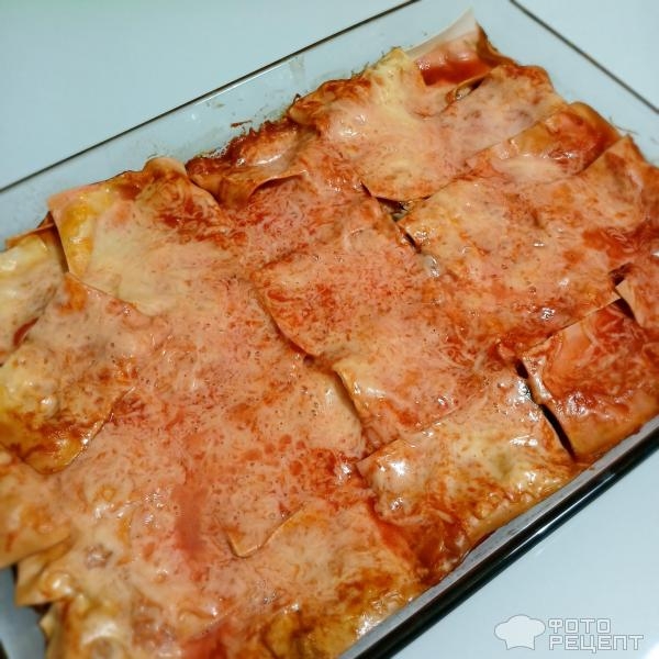 Рецепт: Лазанья быстрая - С консервированным тунцом и стручковой фасолью, на скорую руку из бешбармачной лапши. Рецепт: Лазанья быстрая - С консервированным тунцом и стручковой фасолью, на скорую руку из бешбармачной лапши.