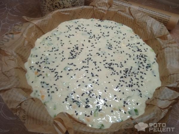 Рецепт: Ленивый пирог с яйцом и зеленым луком - и сыром