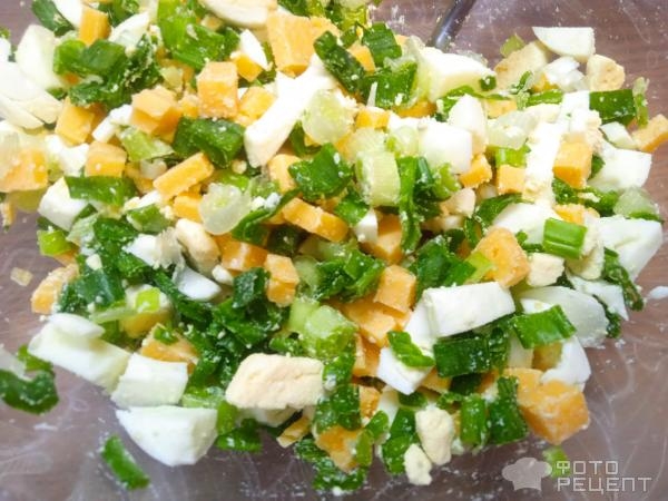 Рецепт: Ленивый пирог с яйцом и зеленым луком - и сыром
