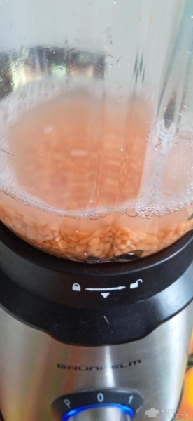 Рецепт: Лепешки из красной чечевицы с тунцом - С тунцом и овощами Рецепт: Лепешки из красной чечевицы с тунцом - С тунцом и овощами