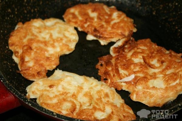 Рецепт: Луковые оладьи - Замена луковым кольцам