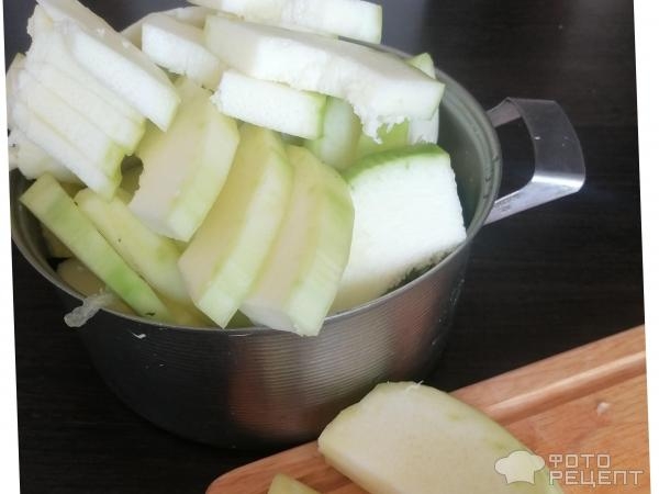 Рецепт: Маринованные кабачки - с болгарским перцем, луком и чесноком на зиму