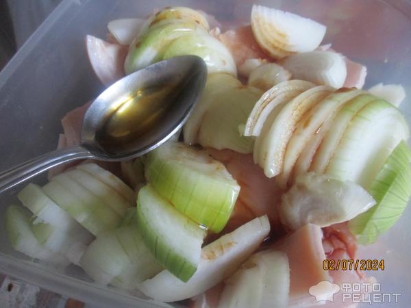 Рецепт: Мясо со сливами и соусом - супер праздничное блюдо