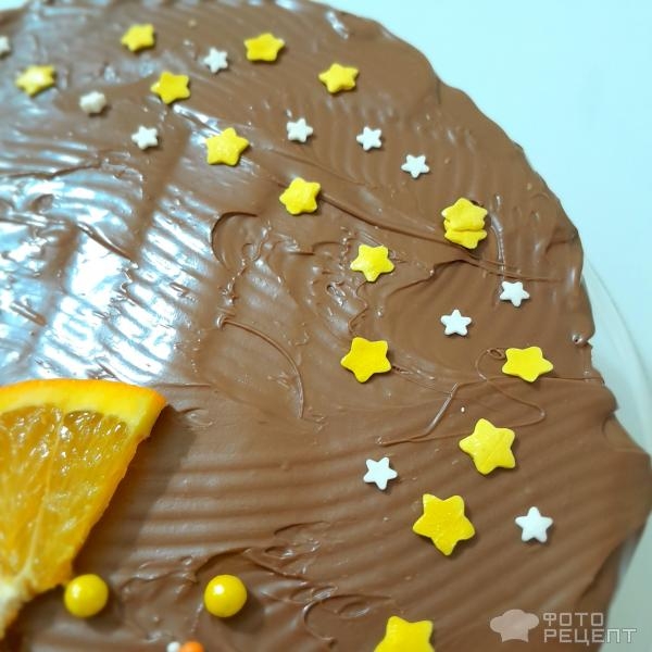 Рецепт: Новогодний шоколадный чизкейк без выпечки с апельсиновой цедрой и шоколадной глазурью - Рецепт нежнейшего домашнего чизкейка, на апельсиново-песочной основе. Новогодний чизкейк с шоколадом и нотками цитруса.