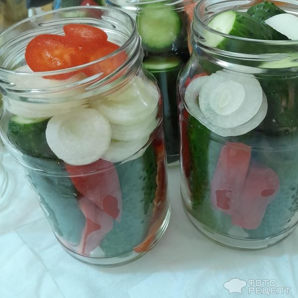 Рецепт: Огурчики маринованные - Маринованные огурчики для новогоднего "оливье", хрустящие, с красным перцем. Рецепт: Огурчики маринованные - Маринованные огурчики для новогоднего "оливье", хрустящие, с красным перцем.