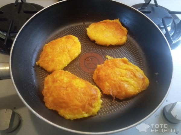 Рецепт: Оладьи яблочно-тыквенные - Без сахара. Рецепт: Оладьи яблочно-тыквенные - Без сахара.