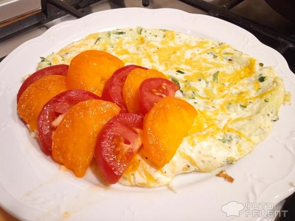 Рецепт: Омлет с кабачком и томатами - и сыром Рецепт: Омлет с кабачком и томатами - и сыром