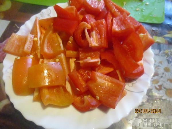 Рецепт: Остро-сладкий соус из перцев и яблок - на зиму