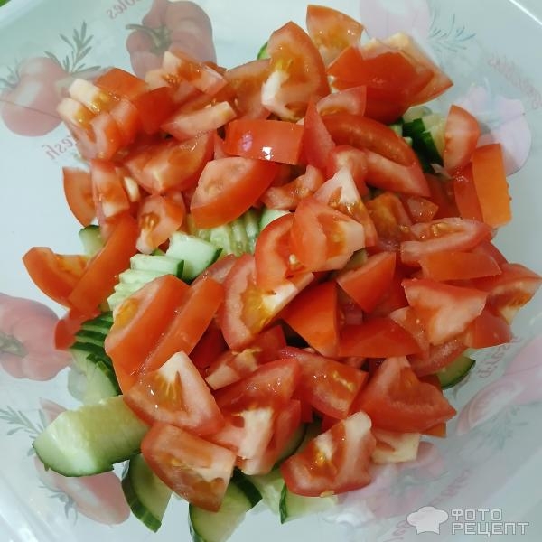 Рецепт: Овощной салат с сыром Фетакса - И с яйцом. А что ещё делать с пасхальными яйцами?)))