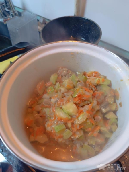 Рецепт: Овощной соус со свиными ребрышками - Очень вкусно и по-домашнему Рецепт: Овощной соус со свиными ребрышками - Очень вкусно и по-домашнему