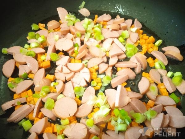 Рецепт: Овощной суп с сосисками - и шпинатом