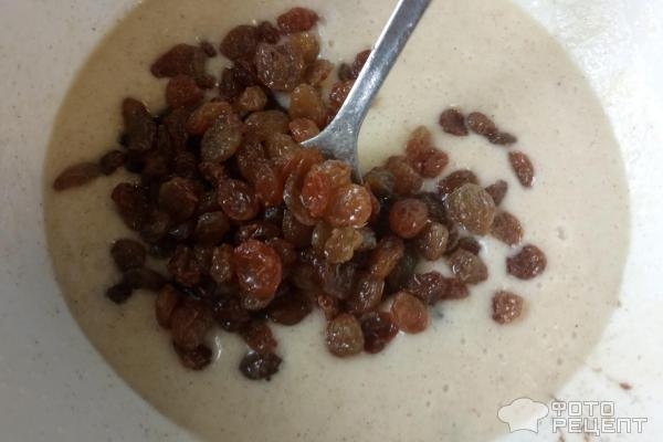 Рецепт: Овсяное печенье - с изюмом и шоколадом