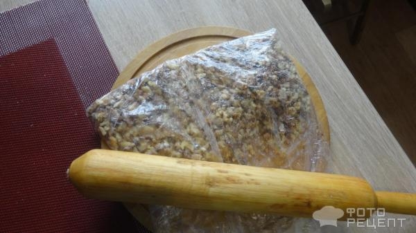 Рецепт: Овсяное печенье с орехами, изюмом и шоколадом - Очень вкусно и сытно.