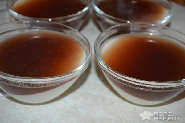 Рецепт: Панна-котта - С крыжовенным желе, корицей и орехами Рецепт: Панна-котта - С крыжовенным желе, корицей и орехами