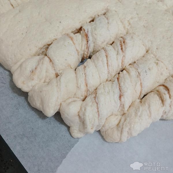 Рецепт: Пасхальный пирог - Сдобный слоёный пирог "Пасхальное яйцо" из дрожжевого теста в праздничном оформлении. Рецепт: Пасхальный пирог - Сдобный слоёный пирог "Пасхальное яйцо" из дрожжевого теста в праздничном оформлении.