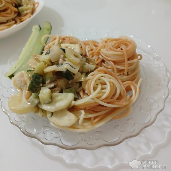 Рецепт: Паста алла Нерано - Спагетти с жареными кабачками, огурцами и чесноком. Лёгкое и ароматное летнее блюдо. Рецепт: Паста алла Нерано - Спагетти с жареными кабачками, огурцами и чесноком. Лёгкое и ароматное летнее блюдо.