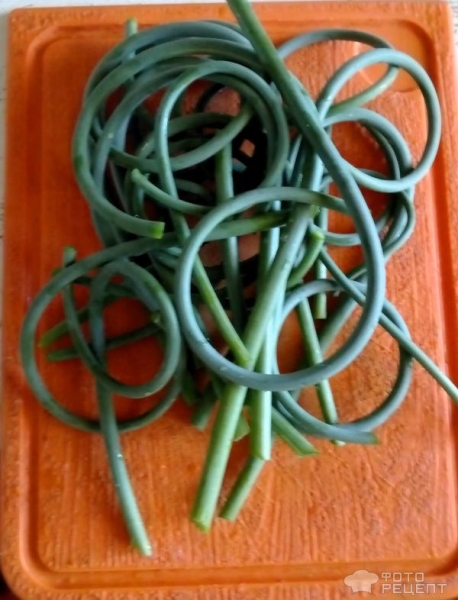 Рецепт: Паста из чесночных стрелок - Со сливочным маслом.