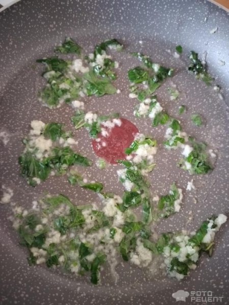 Рецепт: Паста с базиликом и куриной грудкой - и помидорами