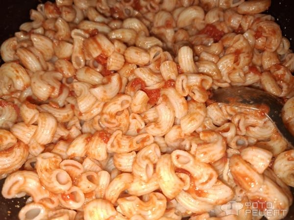 Рецепт: Паста с чесноком, помидорами и сыром - Из доступных продуктов. Рецепт: Паста с чесноком, помидорами и сыром - Из доступных продуктов.