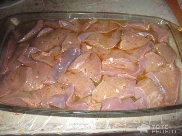 Рецепт: Печень под сливами - оригинальный сытный обед Рецепт: Печень под сливами - оригинальный сытный обед