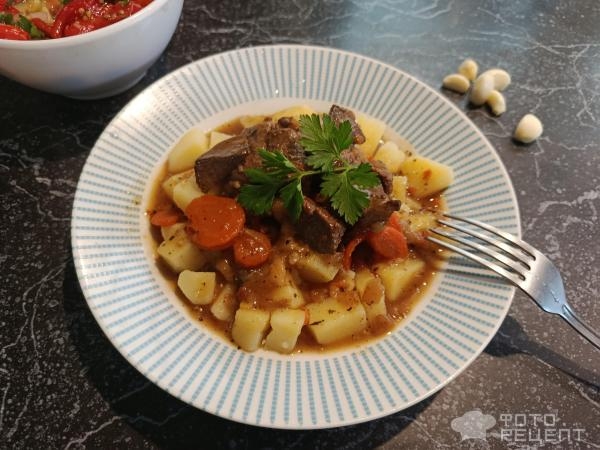 Рецепт: Печень свиная тушеная - с луком и морковью Рецепт: Печень свиная тушеная - с луком и морковью