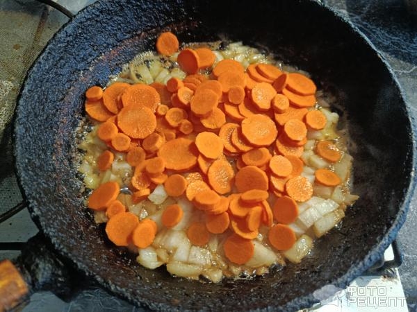 Рецепт: Печень свиная тушеная - с луком и морковью Рецепт: Печень свиная тушеная - с луком и морковью