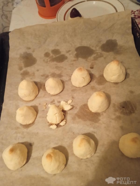 Рецепт: Печенье Кокосанка По- домашнему - Печенье без глютена: башенки с шоколадным верхом и фигурки с шоколадным покрытием