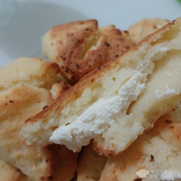 Рецепт: Печенье "Конвертики с творогом" - Полезные булочки-печенье с творогом без муки. Конвертики из творожного теста с творожной начинкой. Рецепт: Печенье "Конвертики с творогом" - Полезные булочки-печенье с творогом без муки. Конвертики из творожного теста с творожной начинкой.
