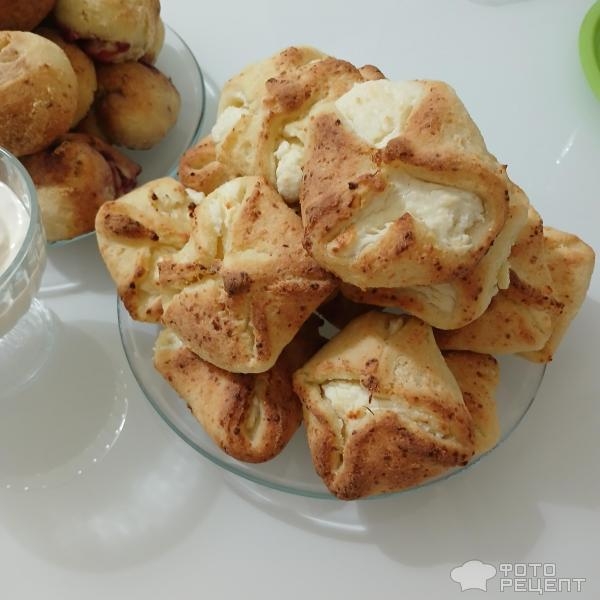 Рецепт: Печенье "Конвертики с творогом" - Полезные булочки-печенье с творогом без муки. Конвертики из творожного теста с творожной начинкой. Рецепт: Печенье "Конвертики с творогом" - Полезные булочки-печенье с творогом без муки. Конвертики из творожного теста с творожной начинкой.