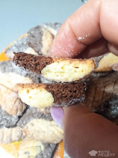 Рецепт: Печенье "Осенние листья" - Двухцветное, шоколадное, простое, быстрое и вкусное Рецепт: Печенье "Осенние листья" - Двухцветное, шоколадное, простое, быстрое и вкусное