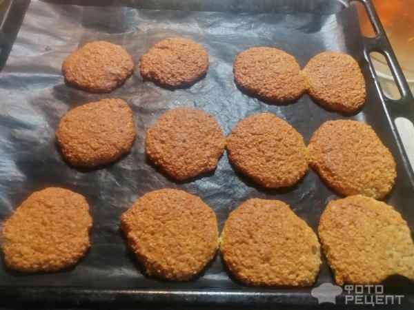Рецепт: Печенье овсяное с творогом - на сливочном масле по-домашнему