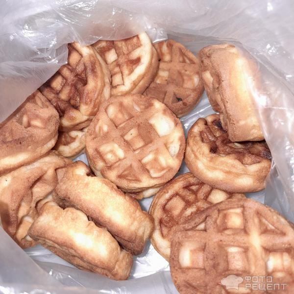 Рецепт: Печенье "Снеговик" - Новогодние десерты для детей. Как сделать снеговичка из маршмеллоу?