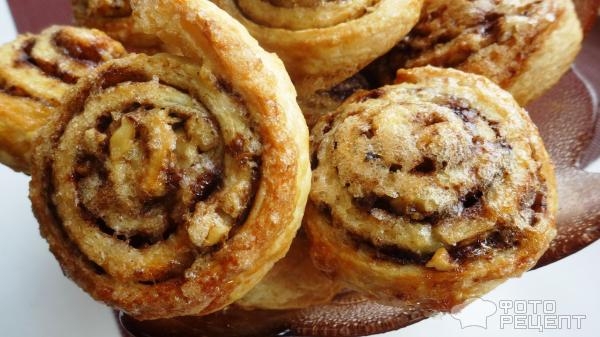 Рецепт: Печенье "Улитки" из дрожжевого слоеного теста - быстрое и простое приготовление. Рецепт: Печенье "Улитки" из дрожжевого слоеного теста - быстрое и простое приготовление.