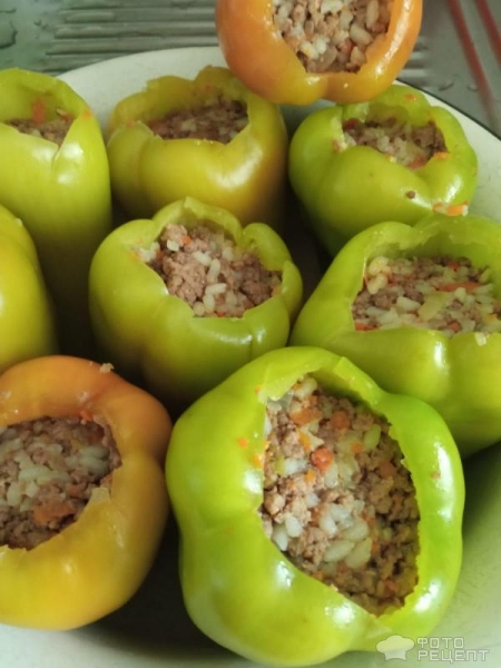 Рецепт: Перец болгарский фаршированный - С мясом и овощами Рецепт: Перец болгарский фаршированный - С мясом и овощами