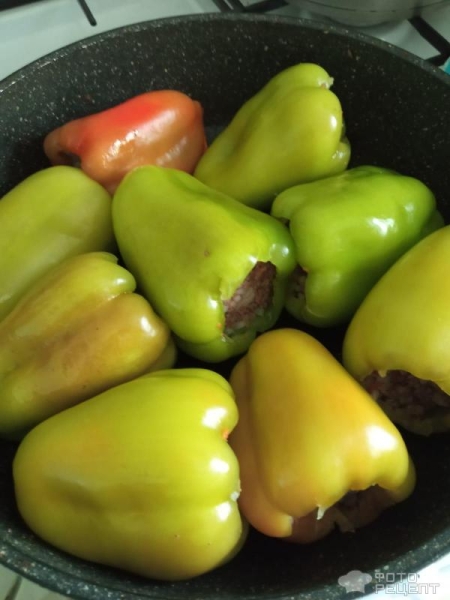 Рецепт: Перец болгарский фаршированный - С мясом и овощами Рецепт: Перец болгарский фаршированный - С мясом и овощами