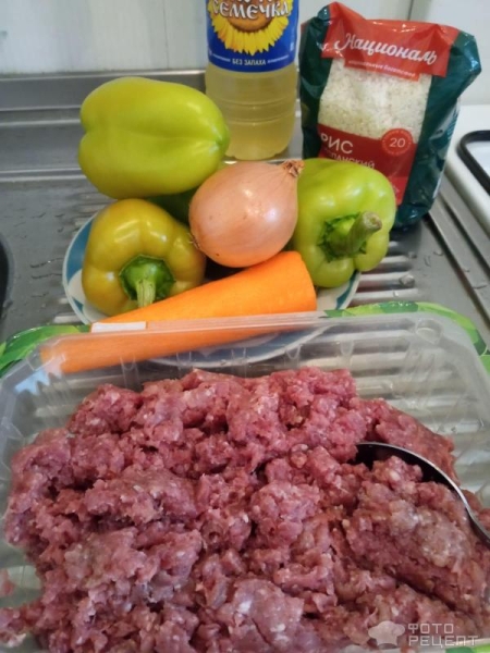 Рецепт: Перец болгарский фаршированный - С мясом и овощами Рецепт: Перец болгарский фаршированный - С мясом и овощами