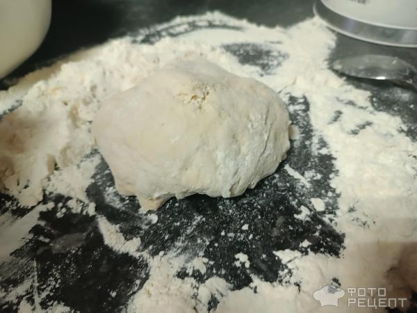 Рецепт: Пицца из дрожжевого теста - Начинку выбирайте сами