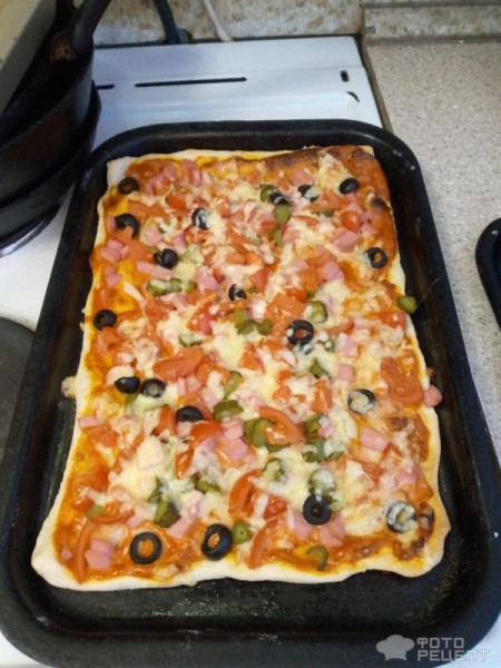 Рецепт: Пицца с маслинами - По домашнему Рецепт: Пицца с маслинами - По домашнему