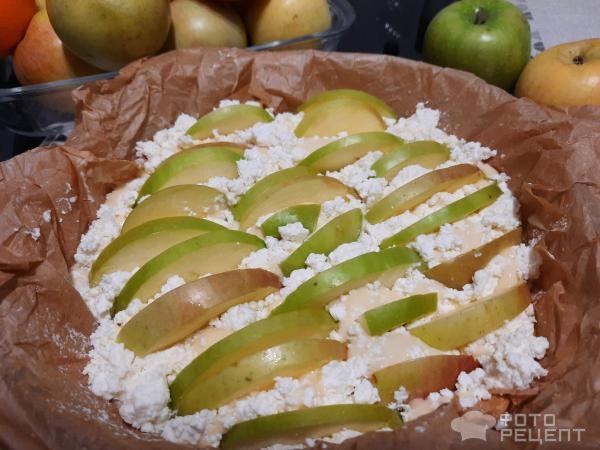Рецепт: Пирог яблочный быстрый - С творогом. Рецепт: Пирог яблочный быстрый - С творогом.