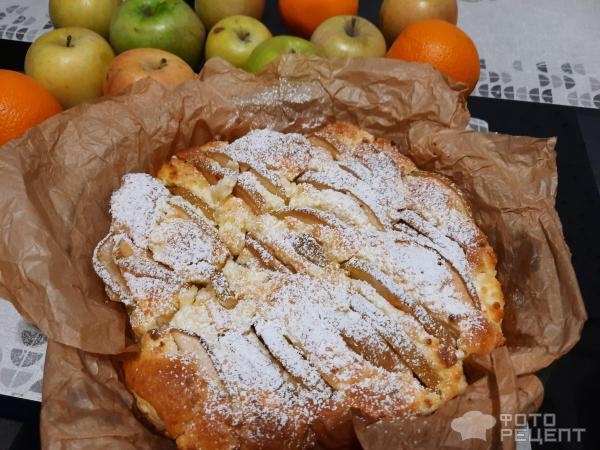 Рецепт: Пирог яблочный быстрый - С творогом. Рецепт: Пирог яблочный быстрый - С творогом.